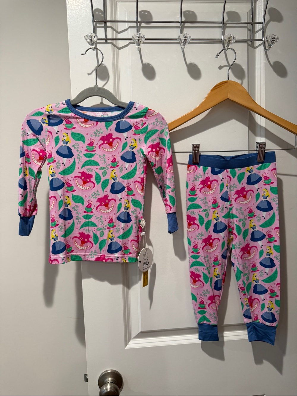 Kids Pink Alice in Wonderland print Bamboo Pajama Set size 2T NWT